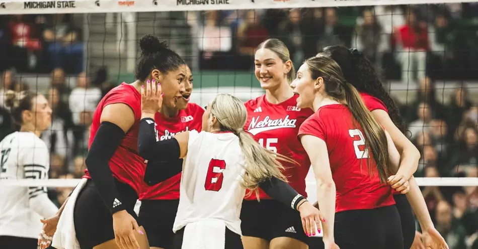 Huskers Sharp Once Again in Sweep of Spartans