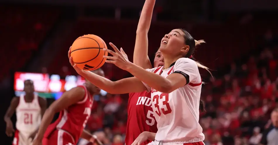 Huskers Shoot for Season Split with No. 15 Iowa