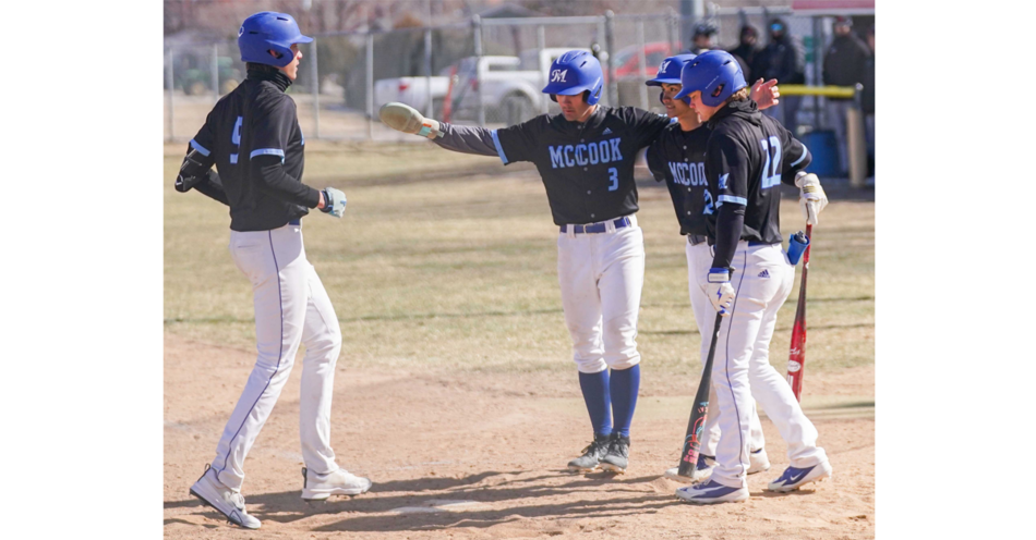 Indians complete four-game sweep over Dawson