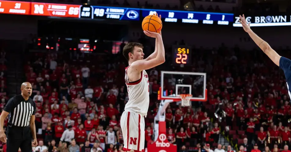 Sandfort Named Preseason All-Big Ten
