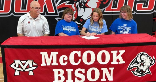 Former McCook Diver Maryann Kassner Signs With UNK