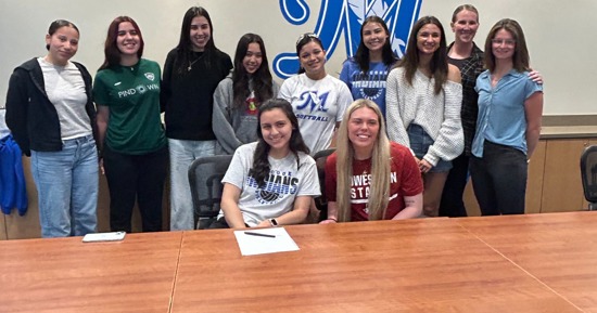 Two MCC Volleyball Players Moving on to D-2 Programs