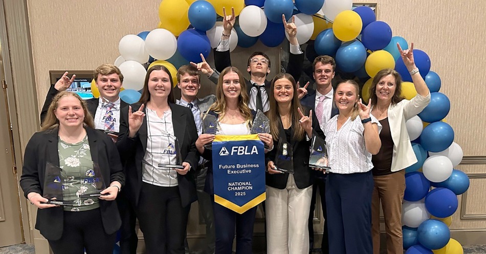 UNK students win top honor, eight other awards at FBLA National Leadership Conference